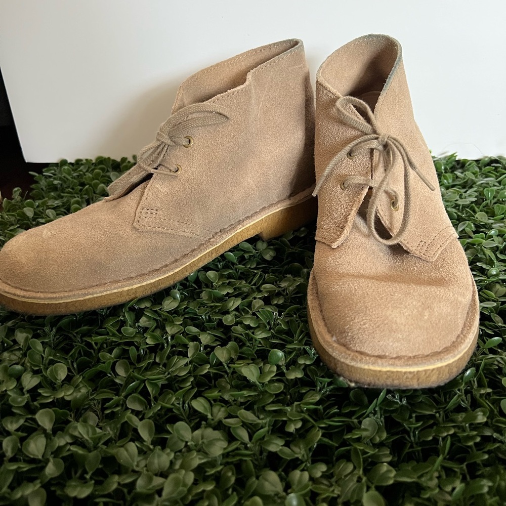 Clark Originals ankle suede boot.